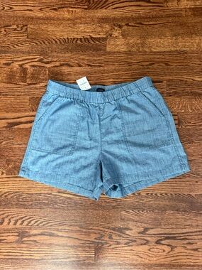 J. Crew Chambray Pull On Shorts Size Medium NWT